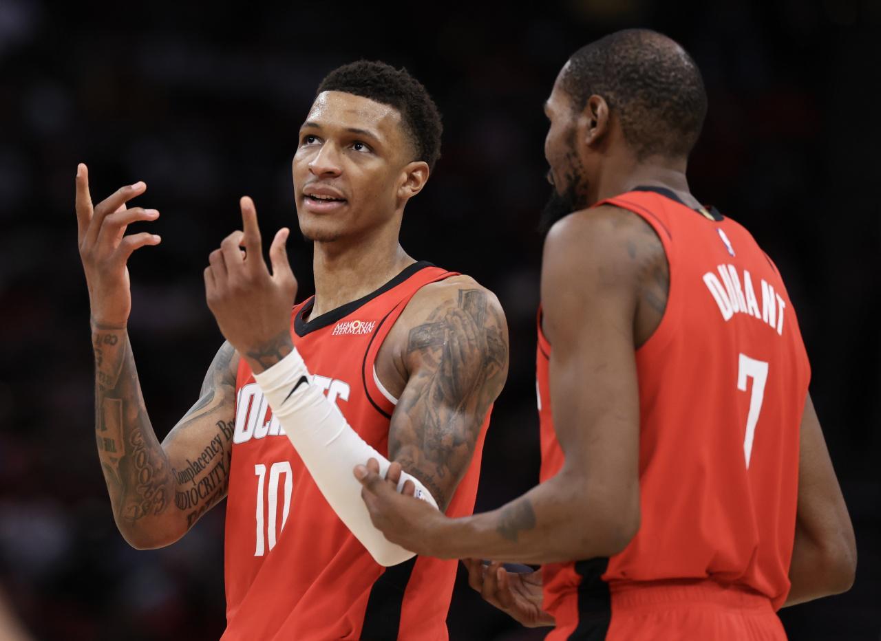 开云体育-火箭不敌76人 火箭两大顽疾再度暴露 乌度卡临场指挥再出问题